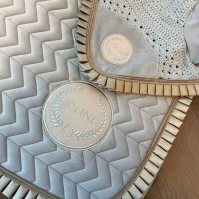 Joline Oornetje Iris Grey