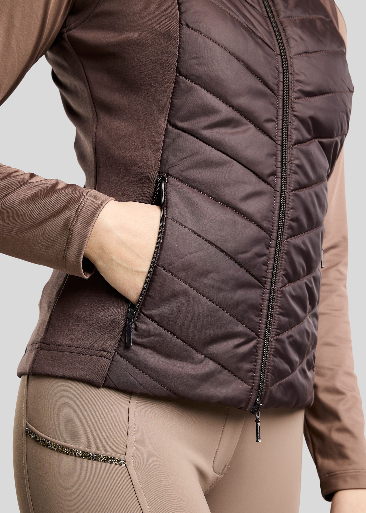 Montar MoEverline Hybrid Bodywarmer Golden Quartz Crystals – Black Peony