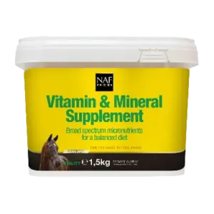 NAF Vitamin and Mineral Supplement is een compleet dagelijks vitamine- en mineralensupplement voor paarden en pony’s, ideaal als aanvulling op een ruwvoerrijk rantsoen.